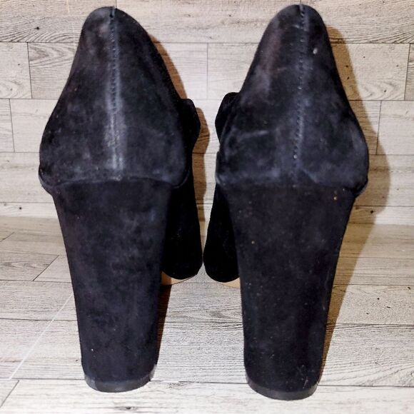 Vince Camuto black suede peep toe mary jane pump/heel.  ^ - Picture 6 of 10